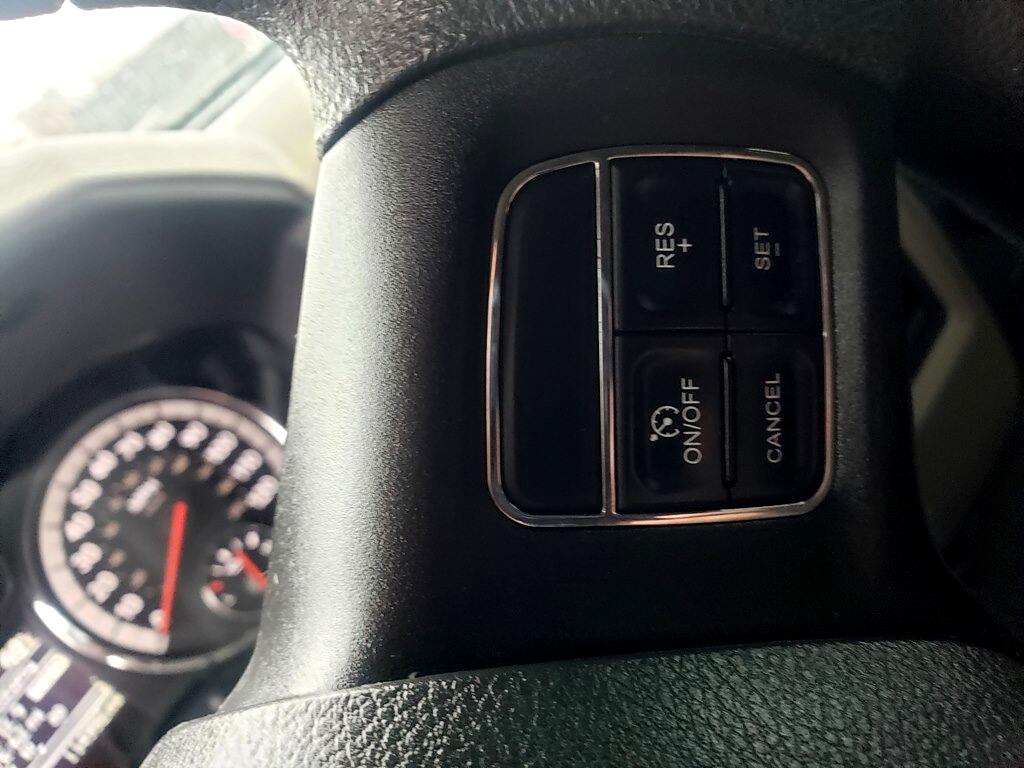 RAM 1500 ST Crew Cab 2WD 2012