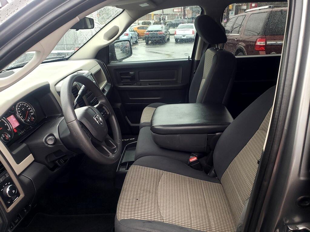 RAM 1500 ST Crew Cab 2WD 2012