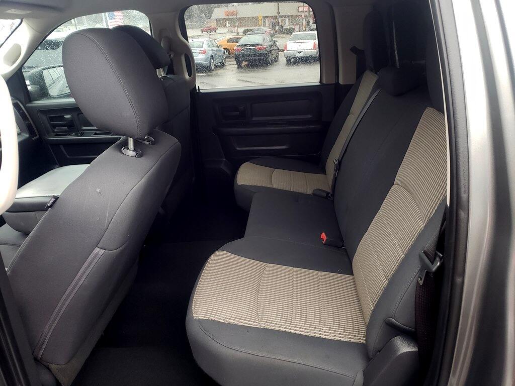 RAM 1500 ST Crew Cab 2WD 2012