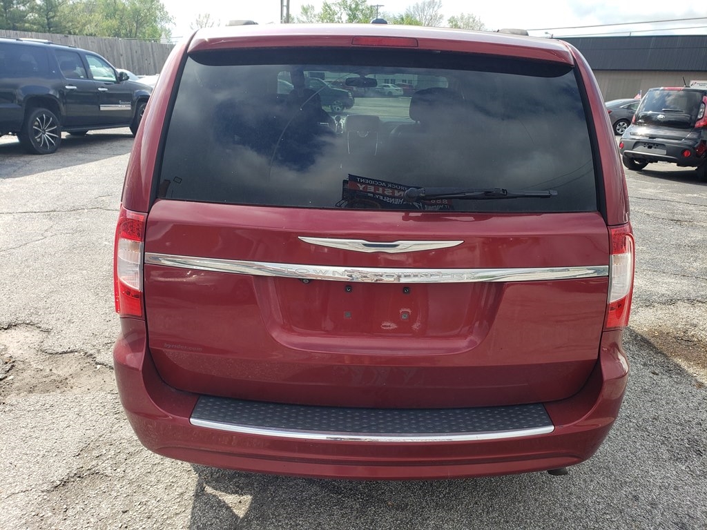 Chrysler Town & Country Touring 2012