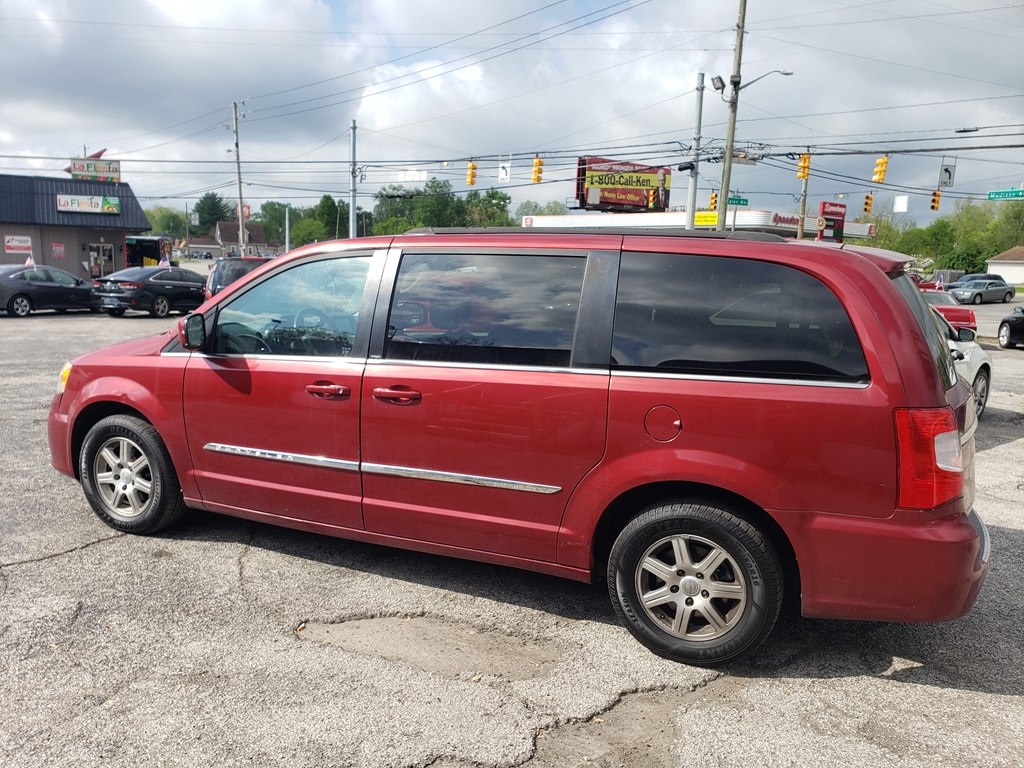 Chrysler Town & Country Touring 2012