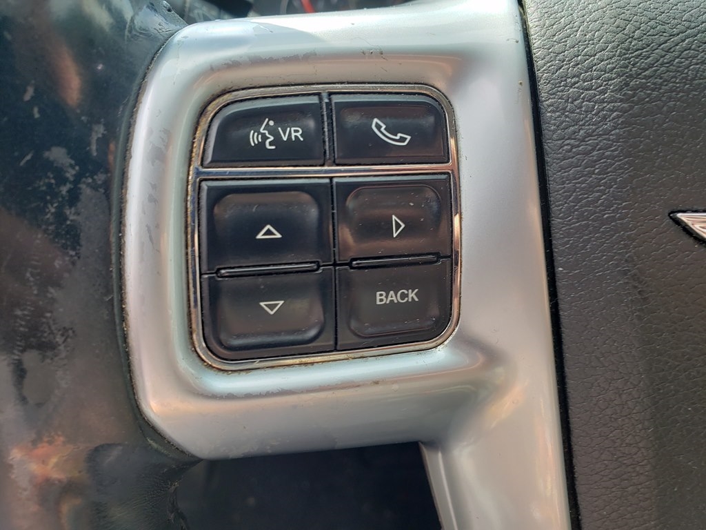 Chrysler Town & Country Touring 2012