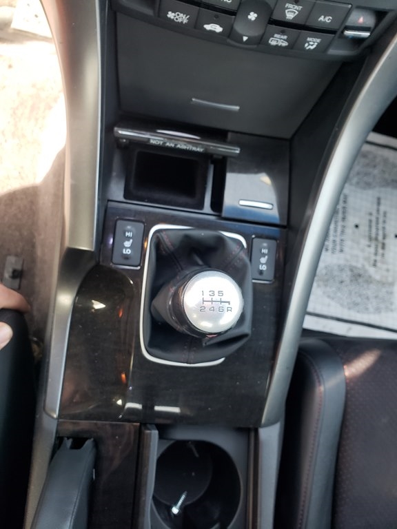 Acura TSX 6-Speed MT Special Edition 2012