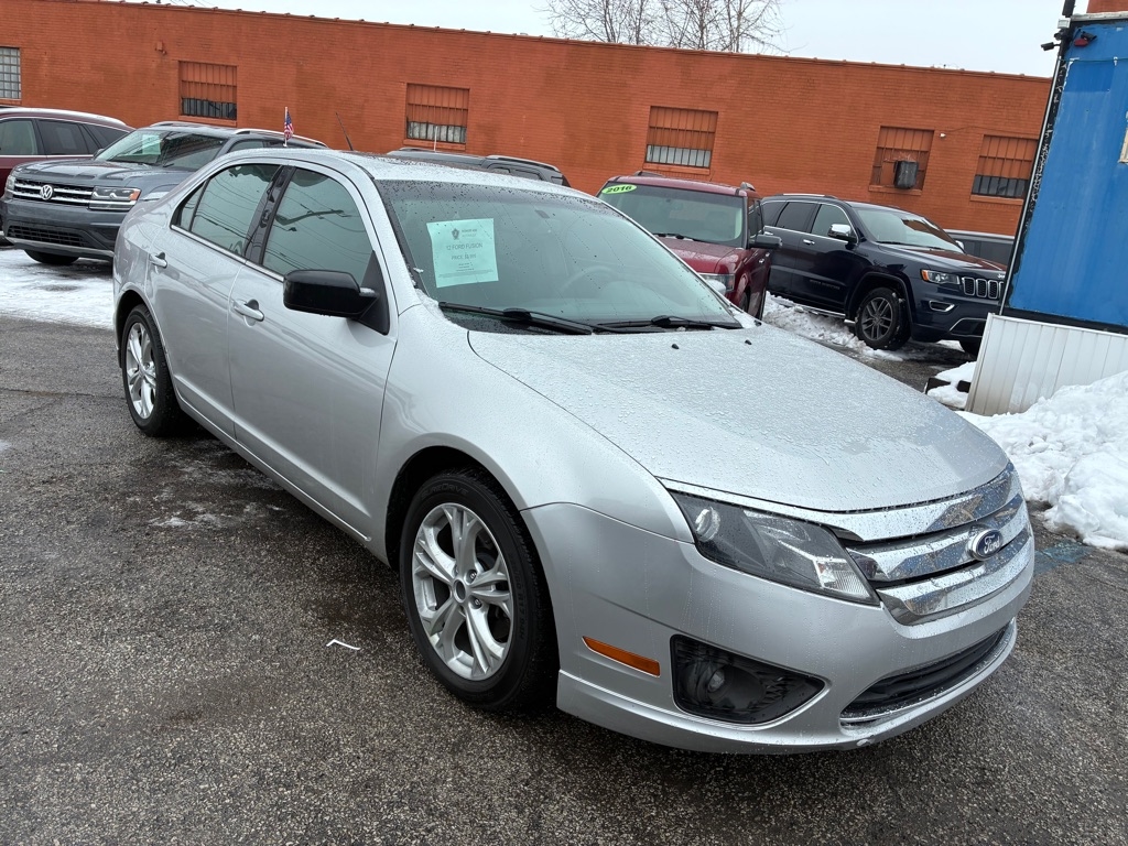 Ford Fusion SE 2012