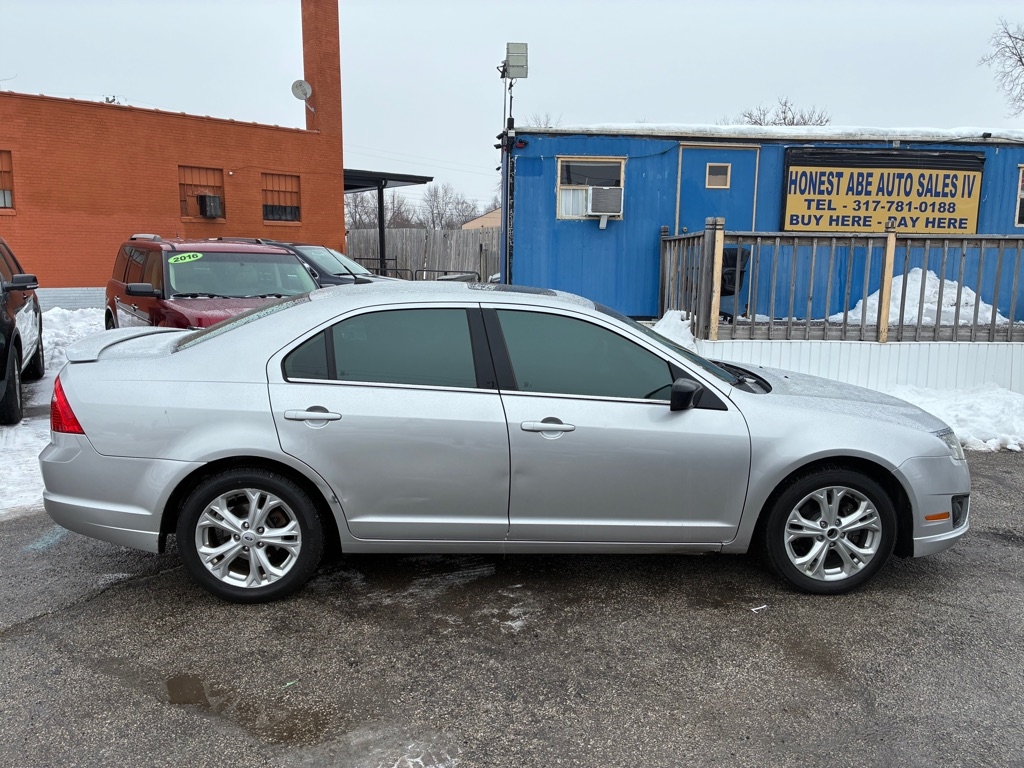 Ford Fusion SE 2012