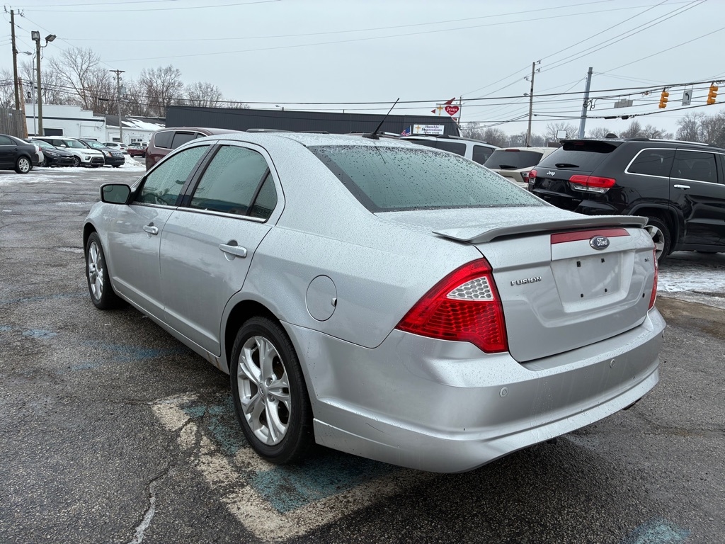 Ford Fusion SE 2012