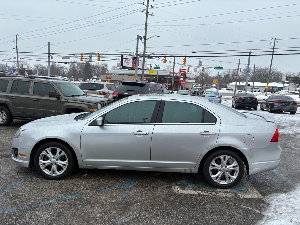 Ford Fusion SE 2012