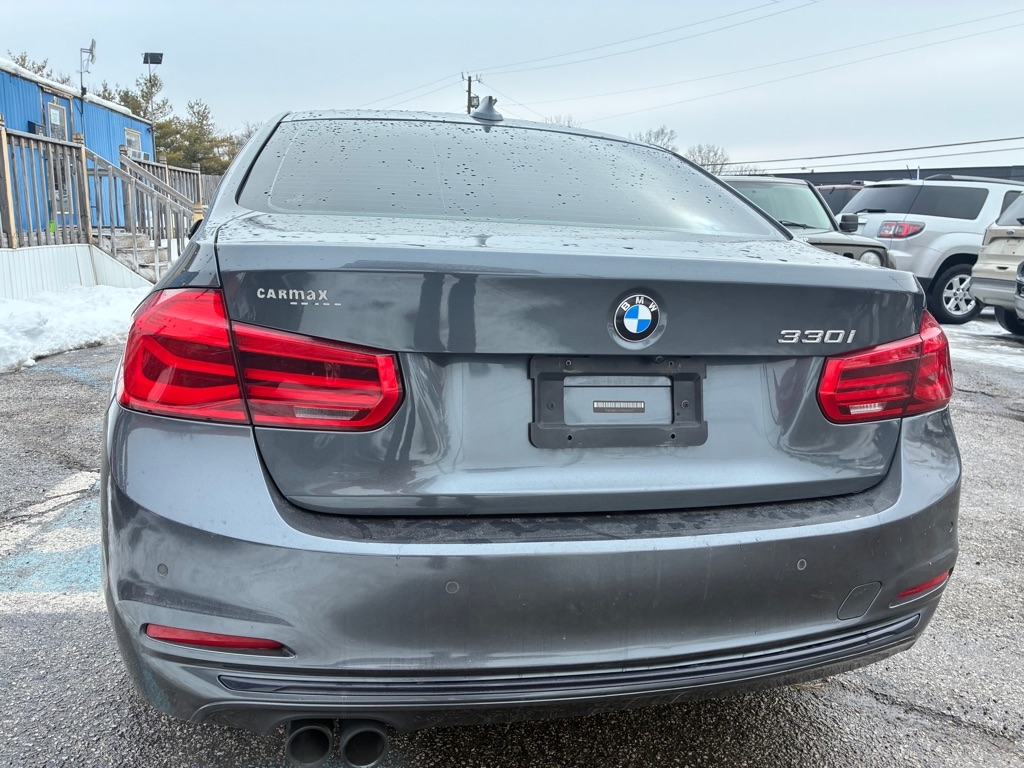 BMW 3-Series 330i SULEV Sedan 2017