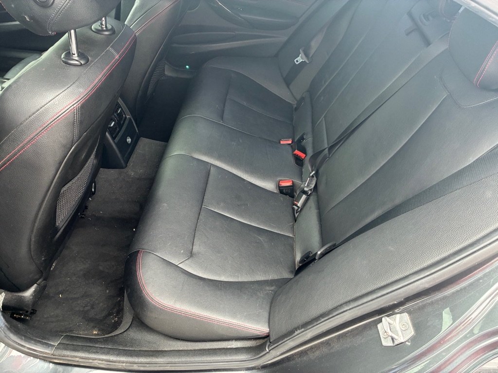 BMW 3-Series 330i SULEV Sedan 2017