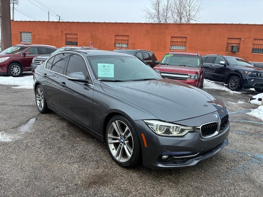 BMW 3-Series 330i SULEV Sedan 2017
