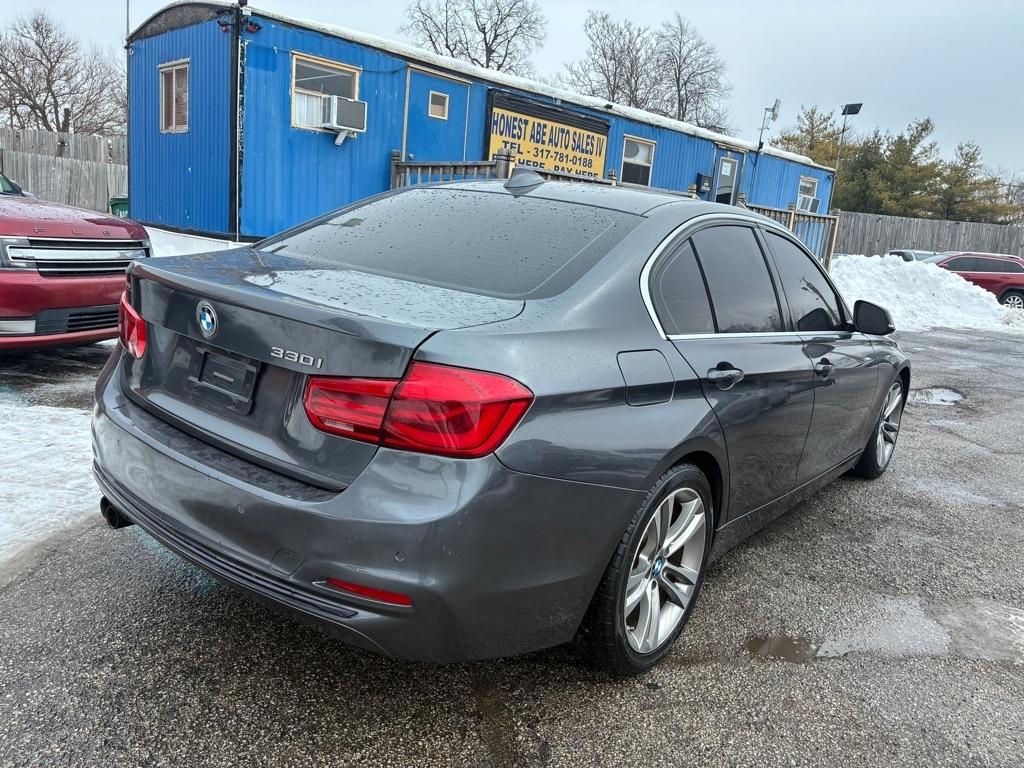 BMW 3-Series 330i SULEV Sedan 2017