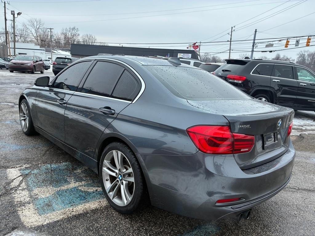 BMW 3-Series 330i SULEV Sedan 2017