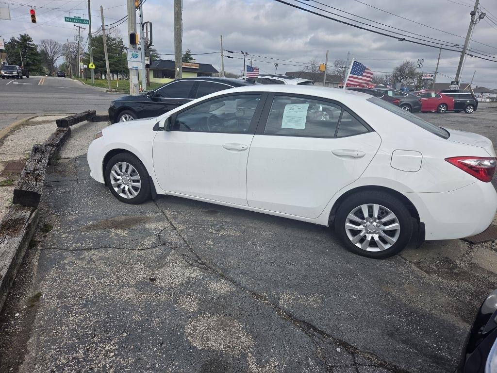 Toyota Corolla LE CVT 2016