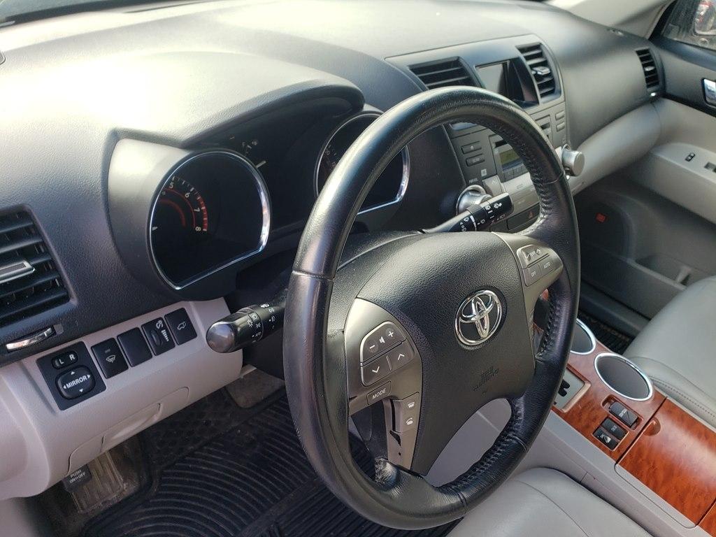 Toyota Highlander Limited 4WD 2009