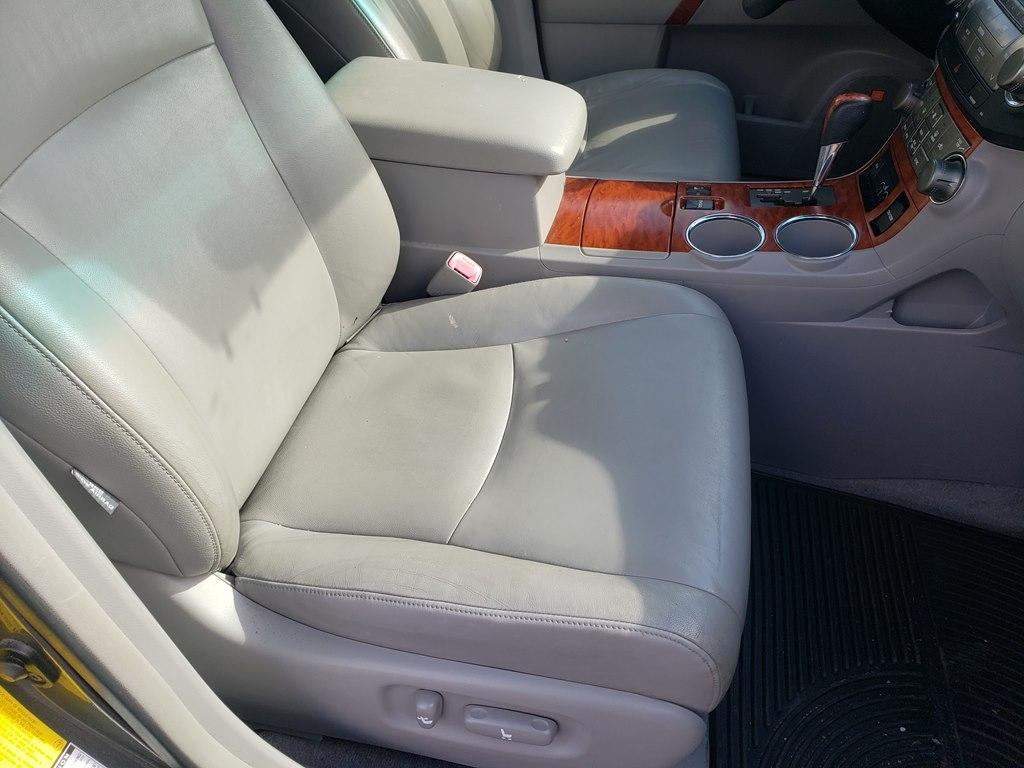 Toyota Highlander Limited 4WD 2009