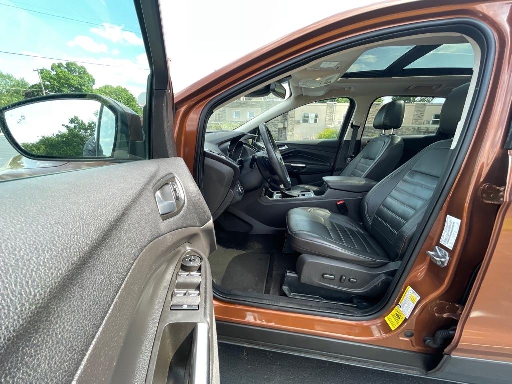 Ford Escape Titanium FWD 2017