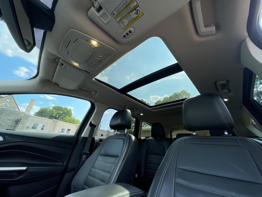 Ford Escape Titanium FWD 2017