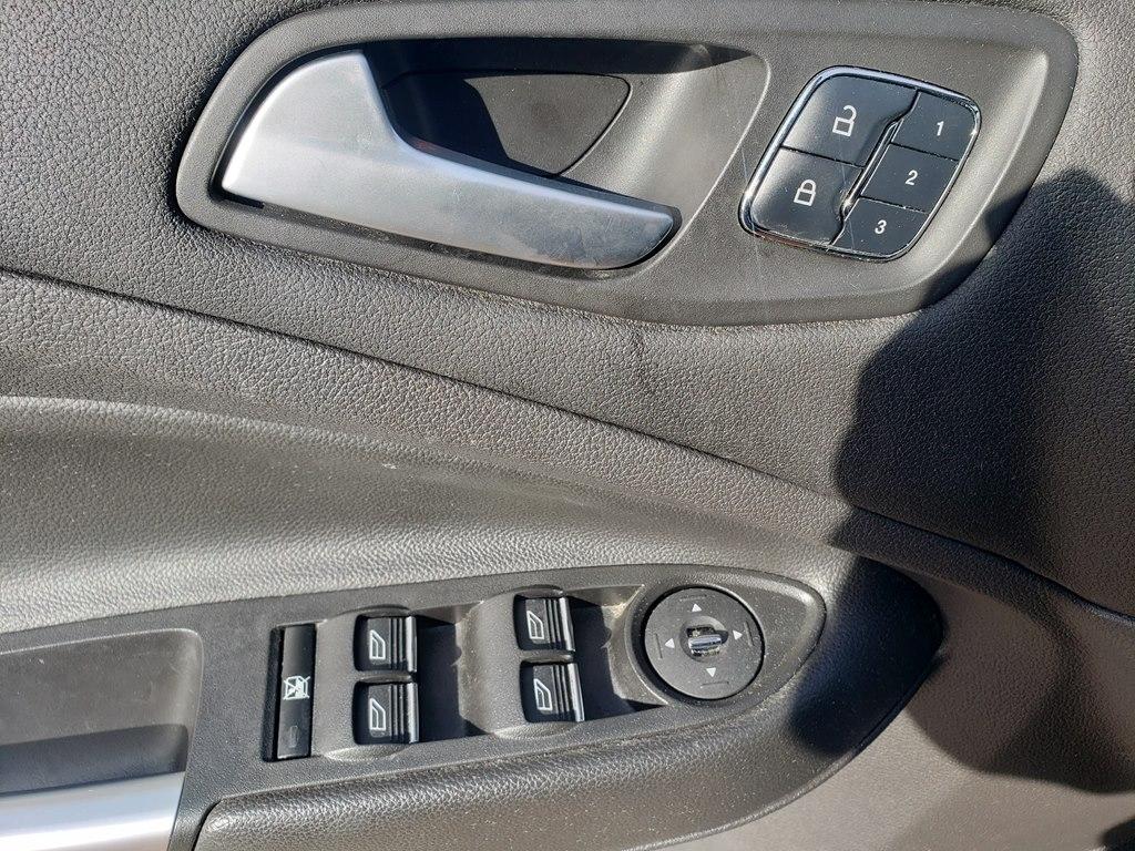 Ford Escape Titanium 4WD 2015