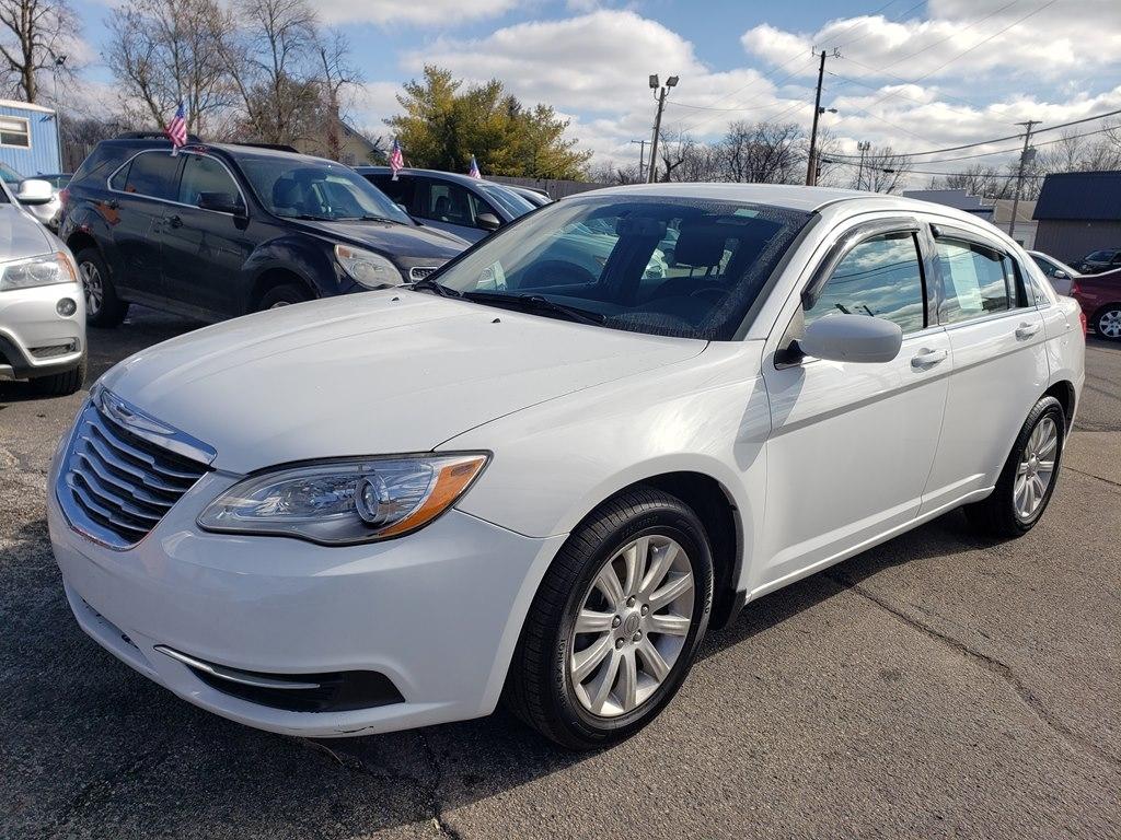 Chrysler 200 Touring 2013