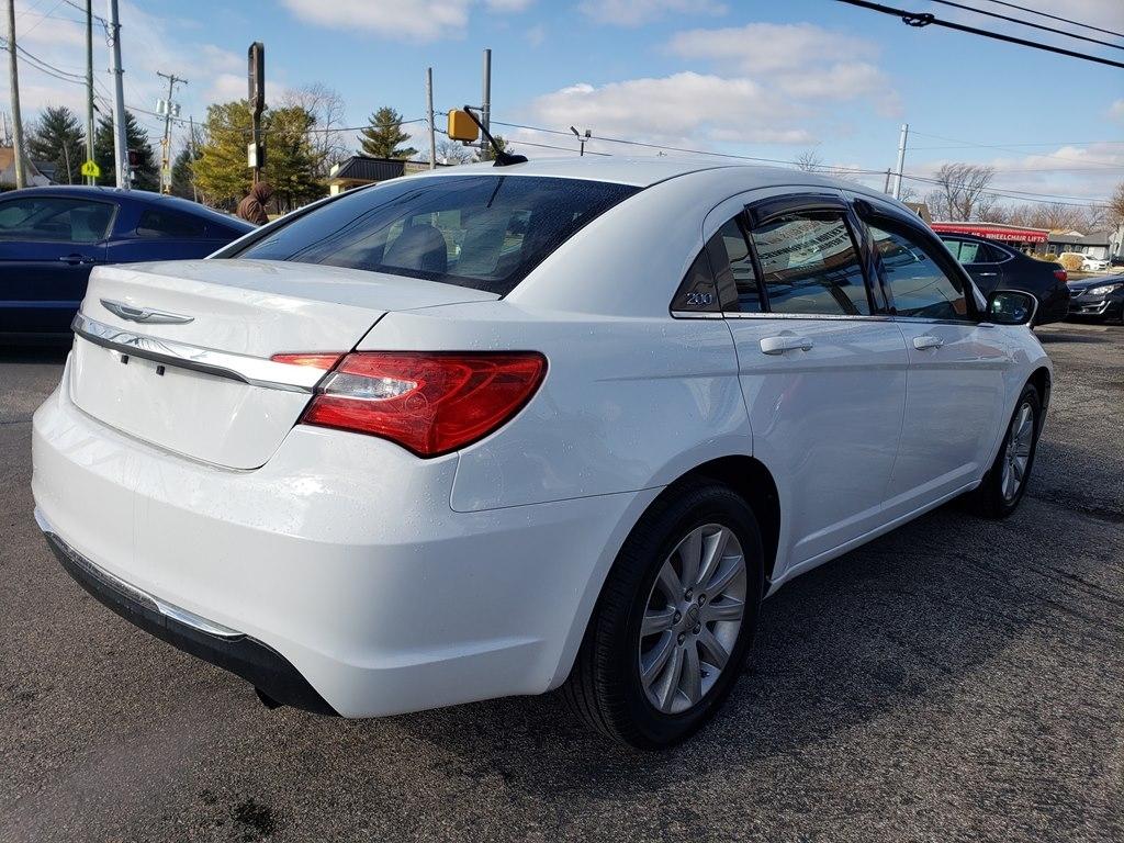 Chrysler 200 Touring 2013