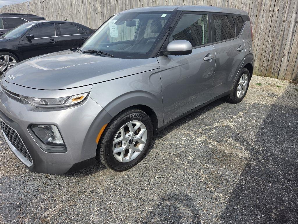 Kia Soul LX CVT 2022