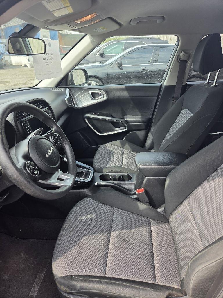 Kia Soul LX CVT 2022