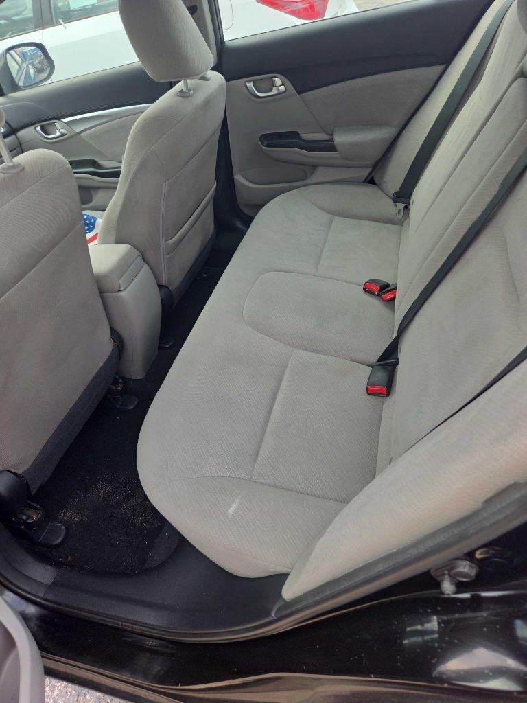 Honda Civic LX Sedan 5-Speed AT 2013