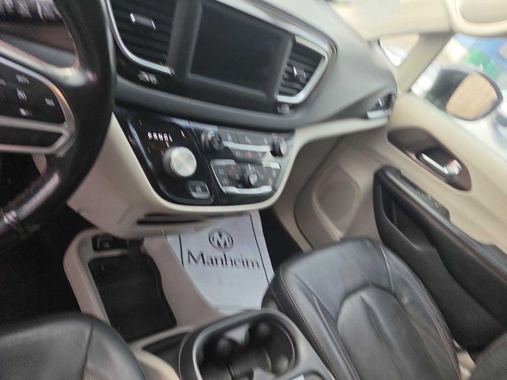 Chrysler Pacifica  2019