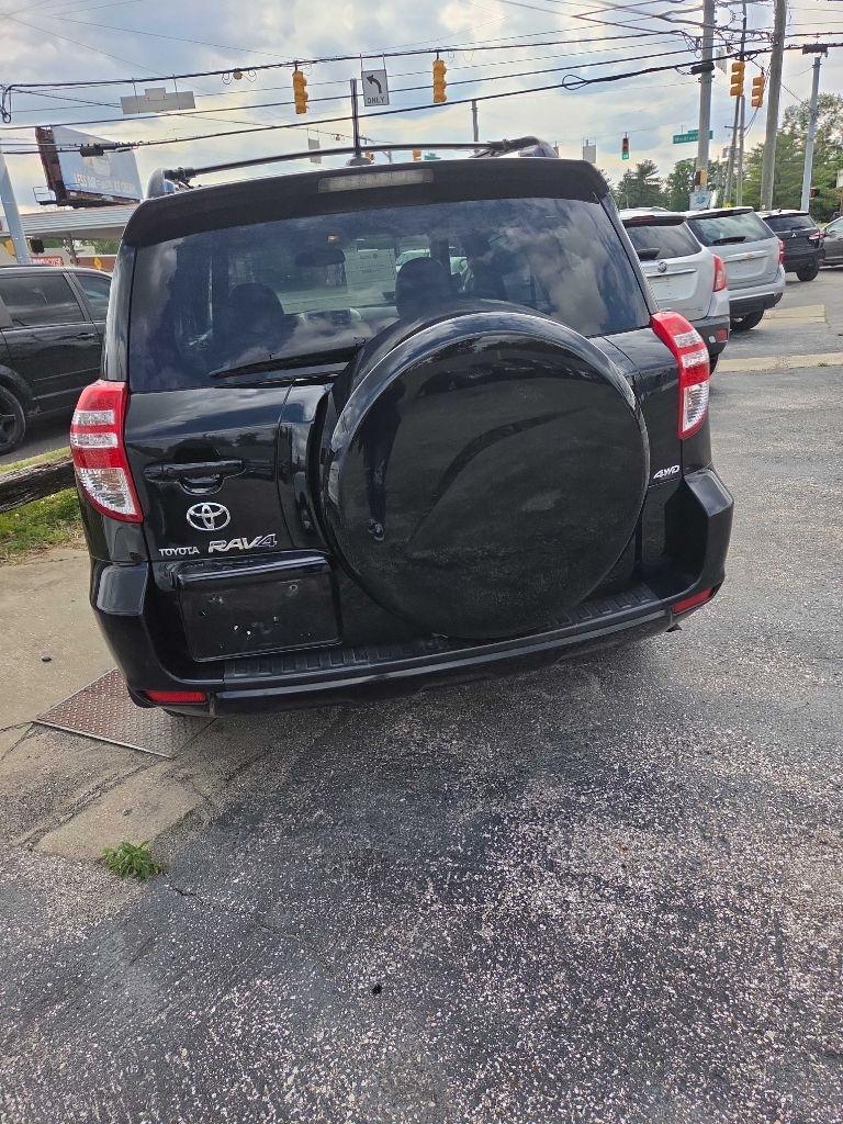 Toyota RAV4 Limited I4 4WD 2010