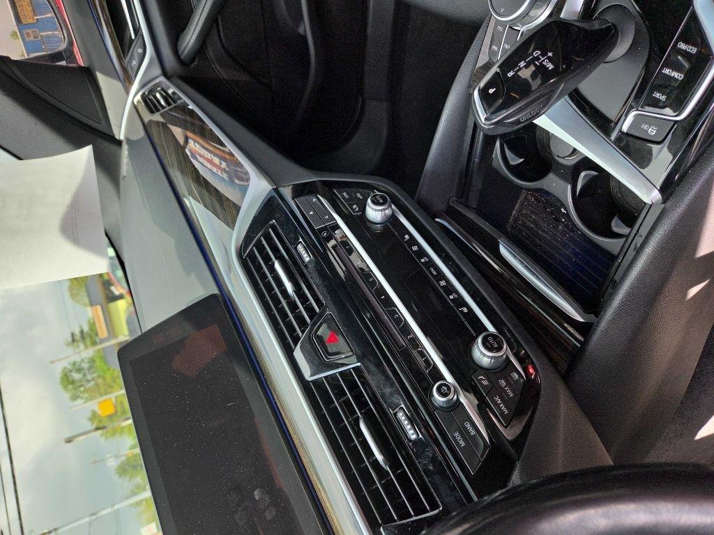 BMW 5-Series 530i xDrive 2018