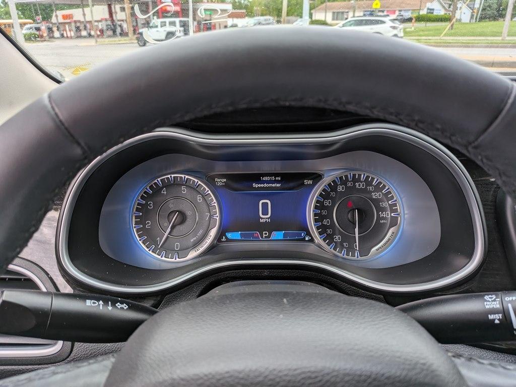 Chrysler 200  2015