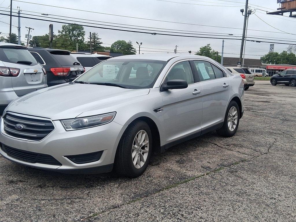 Ford Taurus SE FWD 2014