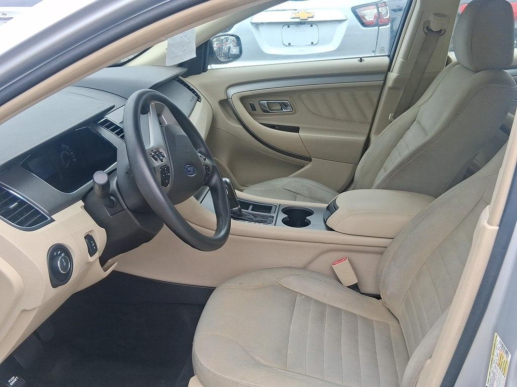 Ford Taurus SE FWD 2014