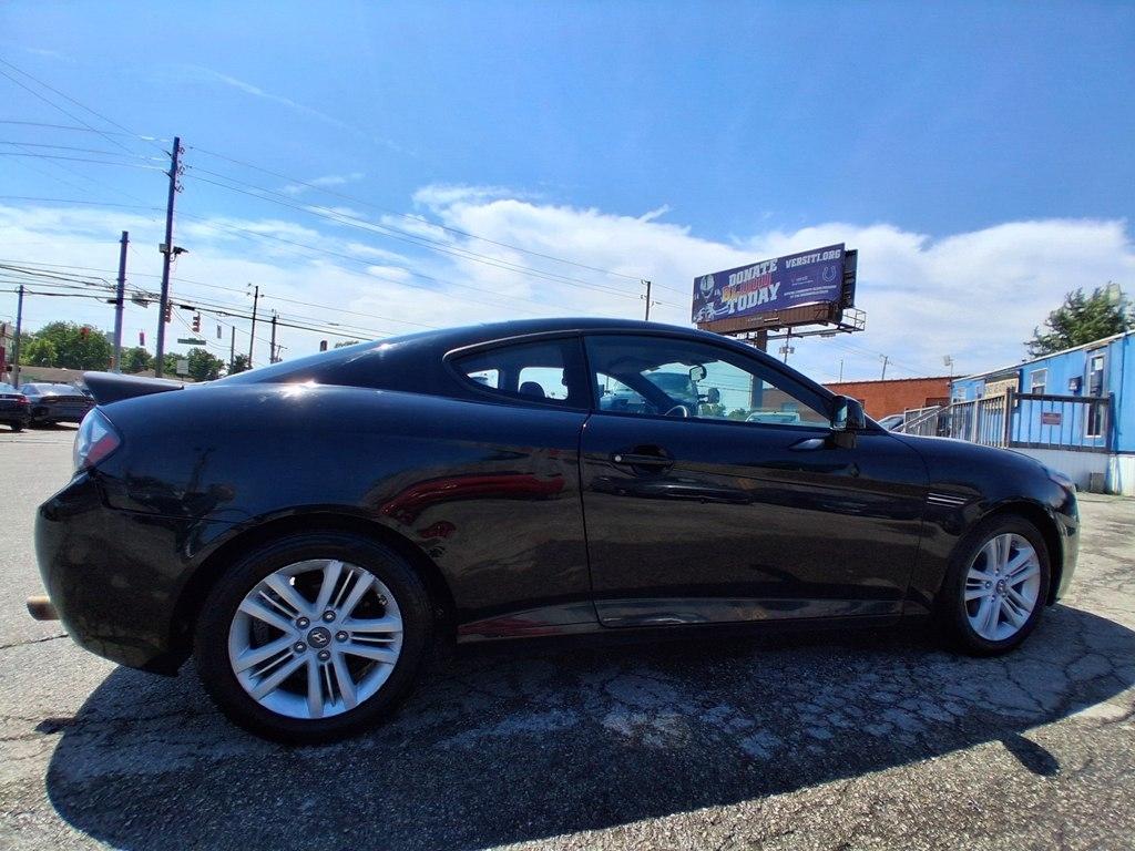 Hyundai Tiburon 2dr Cpe Man GS 2008