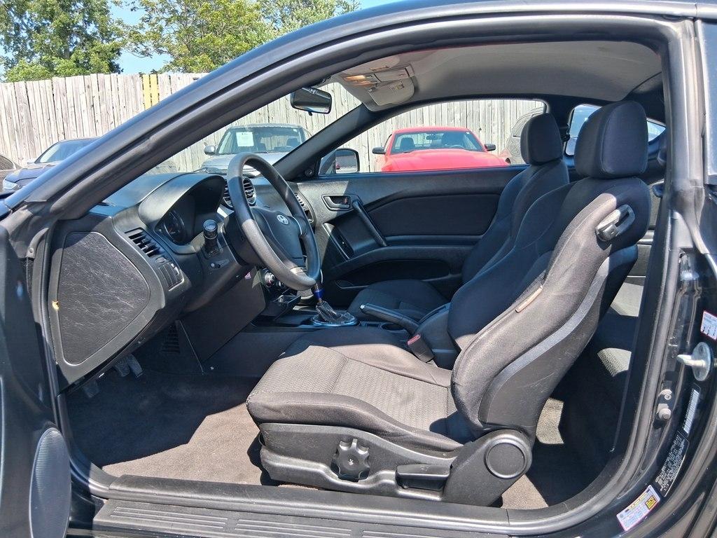 Hyundai Tiburon 2dr Cpe Man GS 2008