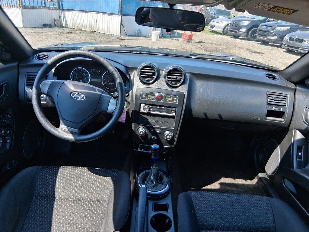 Hyundai Tiburon 2dr Cpe Man GS 2008