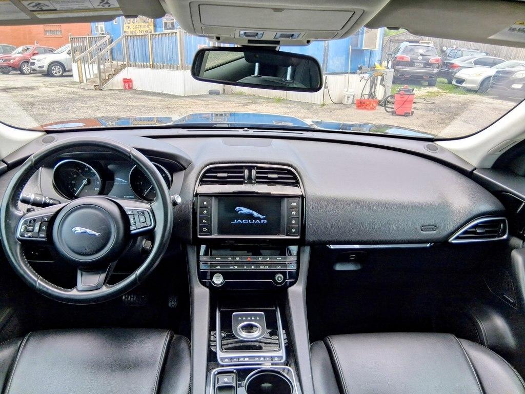 Jaguar F-Pace 20d Premium AWD 2017