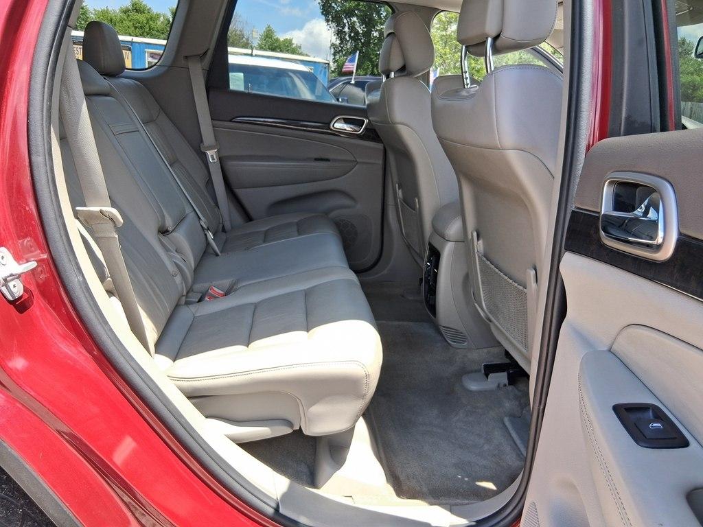 Jeep Grand Cherokee 4WD 4dr Laredo 2012