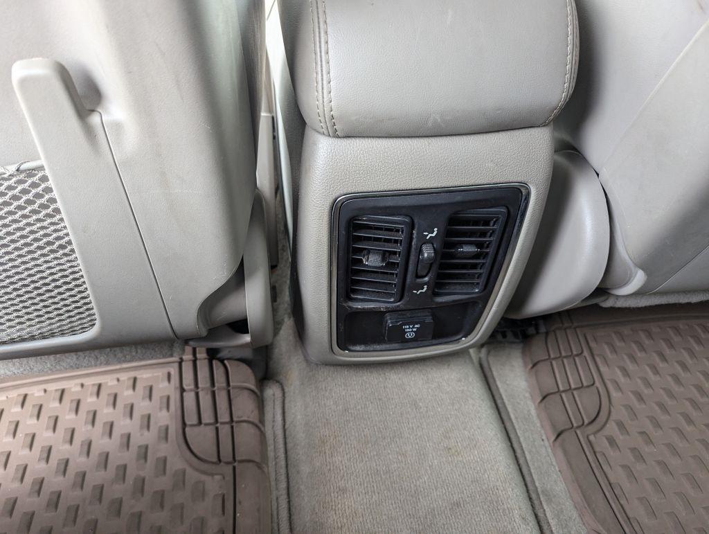 Jeep Grand Cherokee 4WD 4dr Laredo 2012