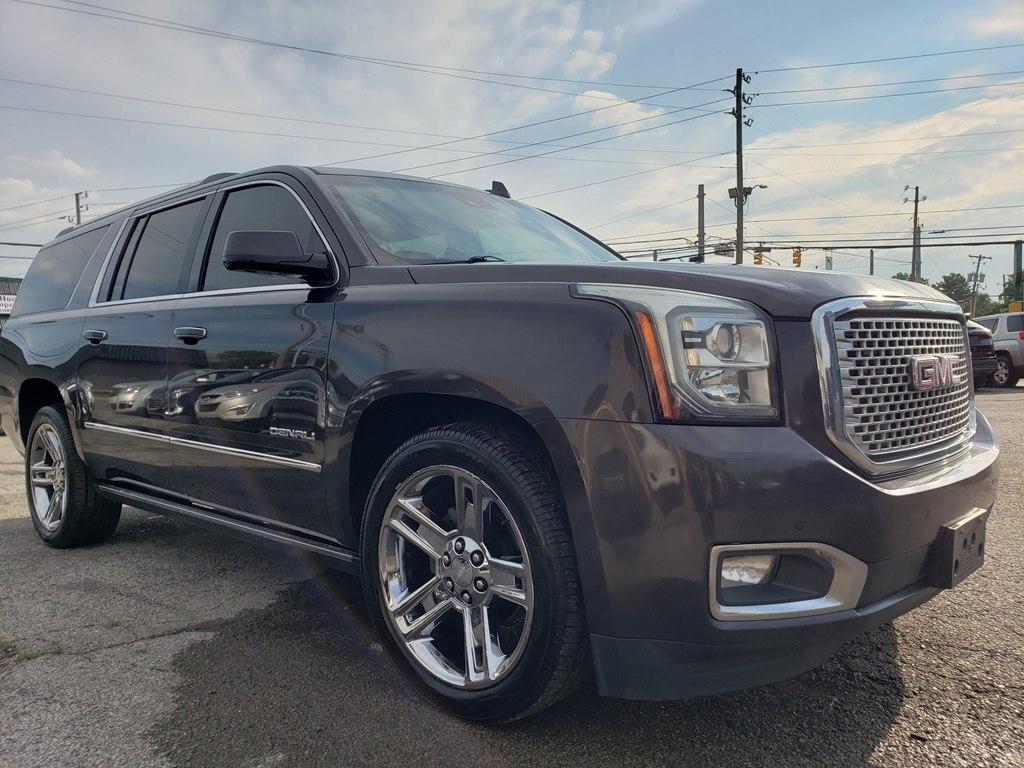 GMC Yukon XL 4WD 4dr Denali 2016