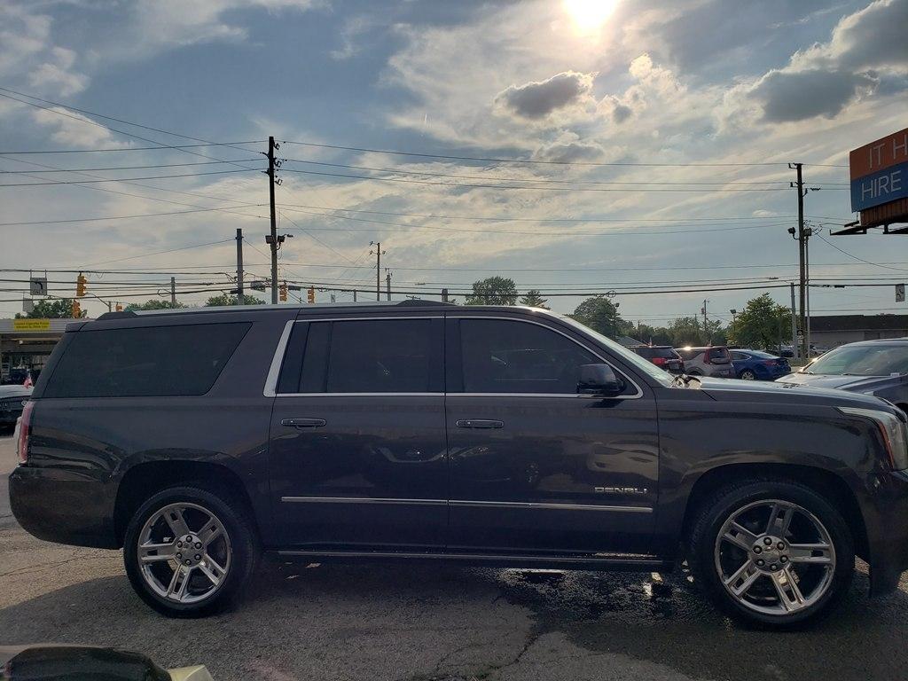 GMC Yukon XL 4WD 4dr Denali 2016