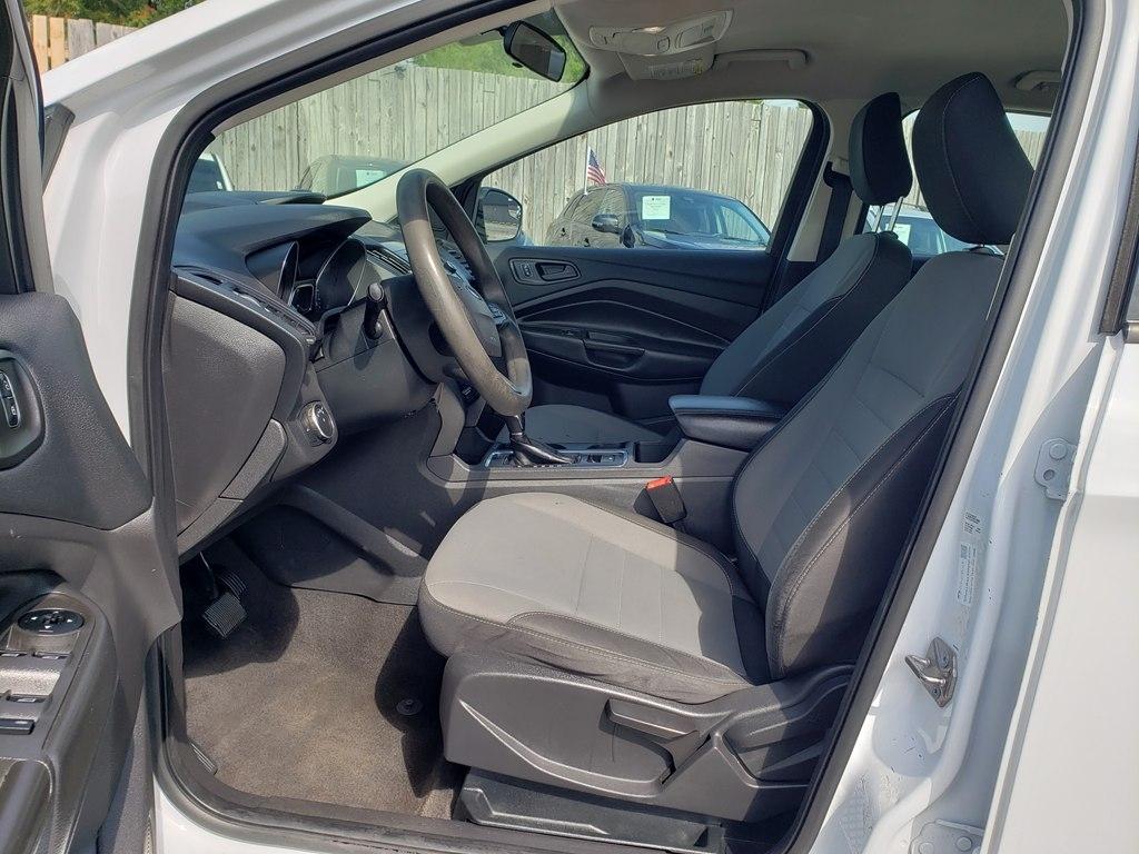 Ford Escape S FWD 2018