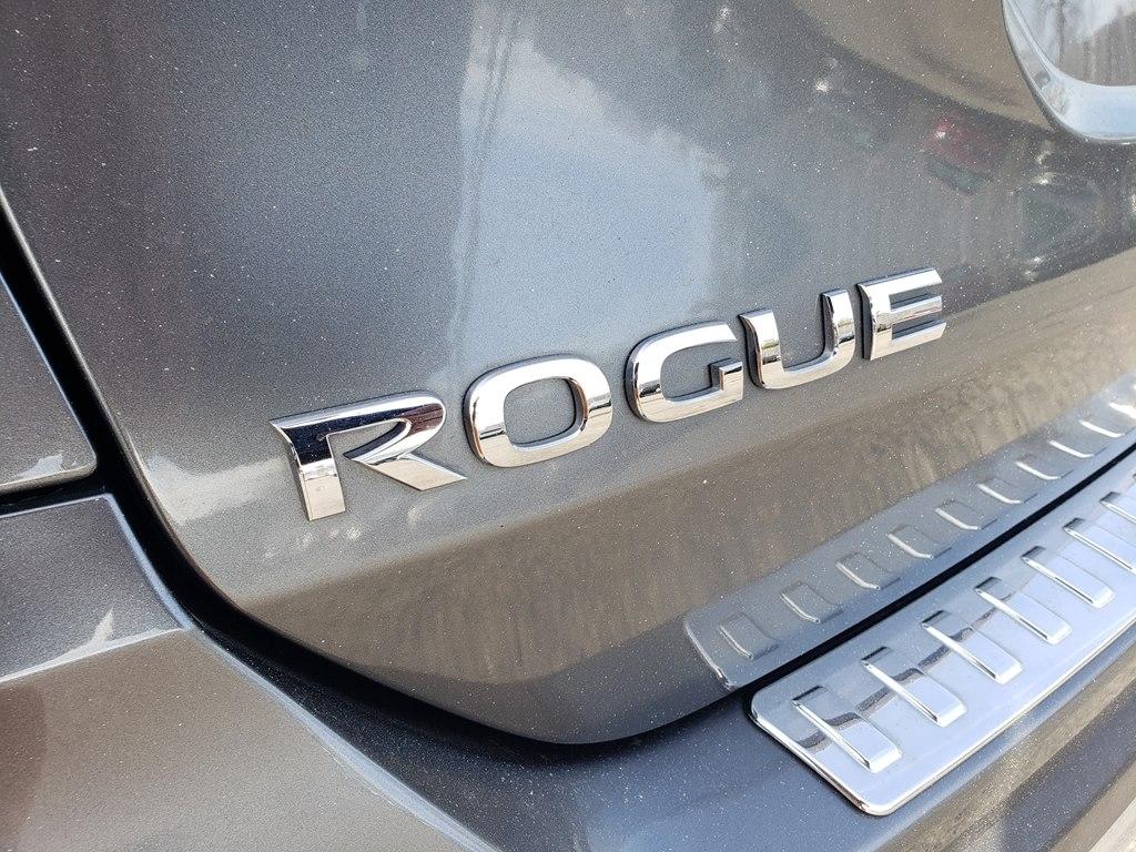 Nissan Rogue FWD SV 2018