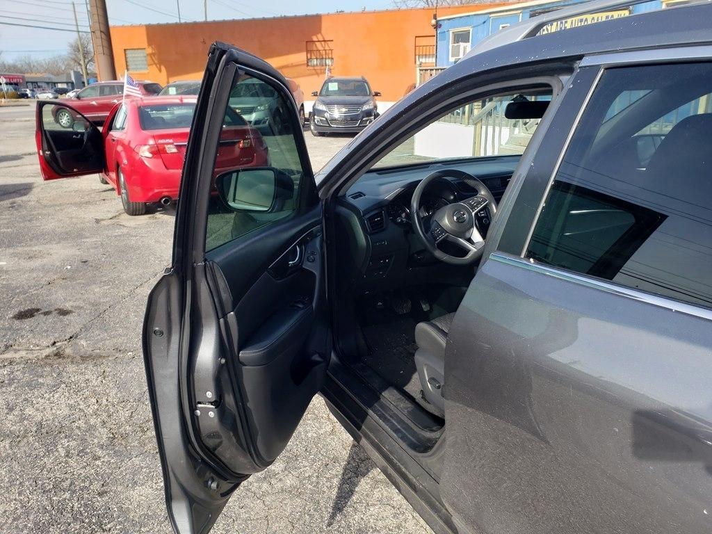 Nissan Rogue FWD SV 2018