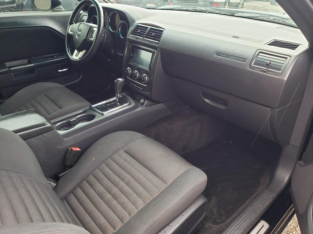 Dodge Challenger 2dr Cpe SXT 2013