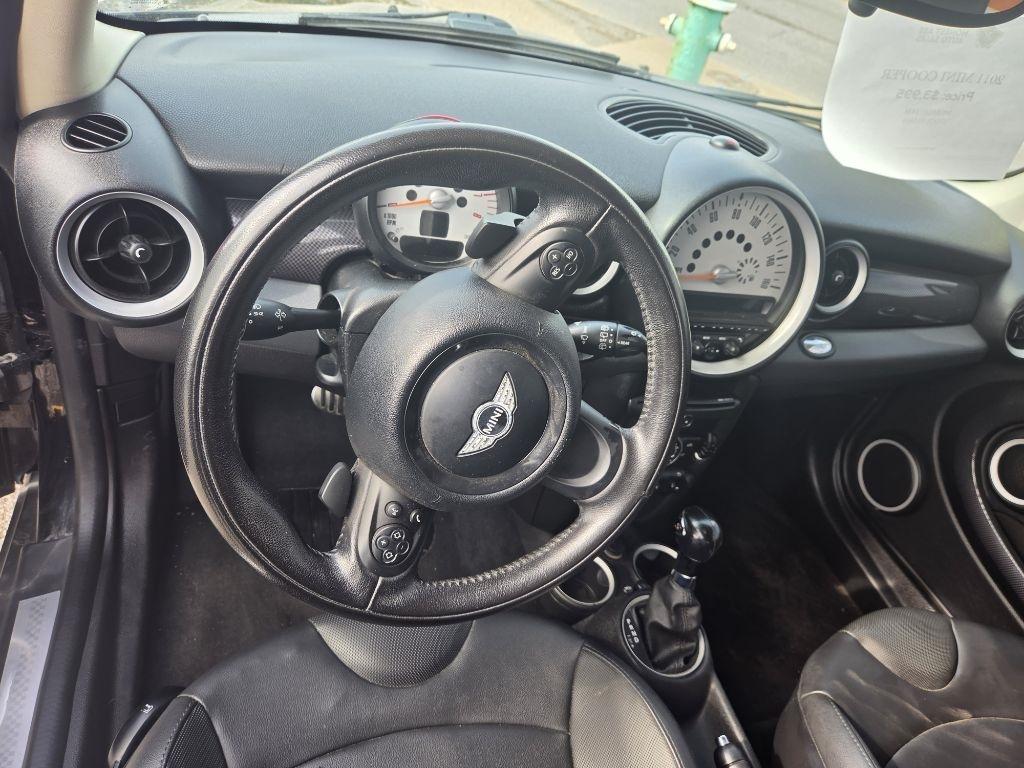 MINI Cooper Hardtop 2dr Cpe S 2011
