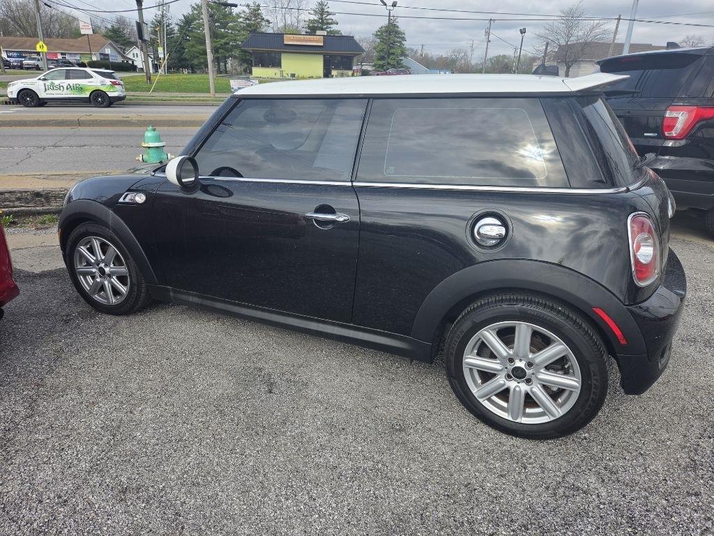 MINI Cooper Hardtop 2dr Cpe S 2011