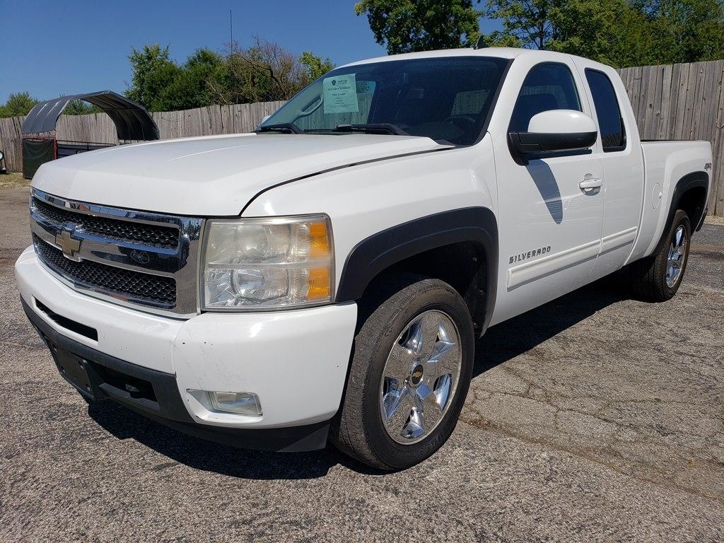 Chevrolet Silverado 1500 4WD Ext Cab 143.5" LTZ 2010
