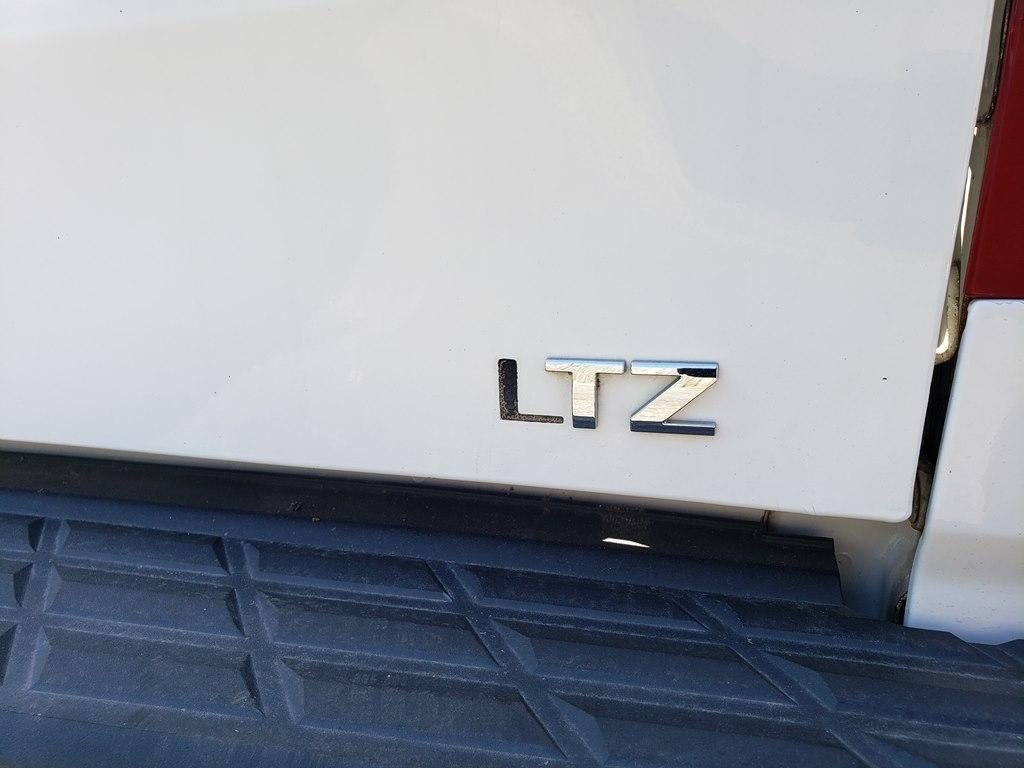 Chevrolet Silverado 1500 4WD Ext Cab 143.5" LTZ 2010