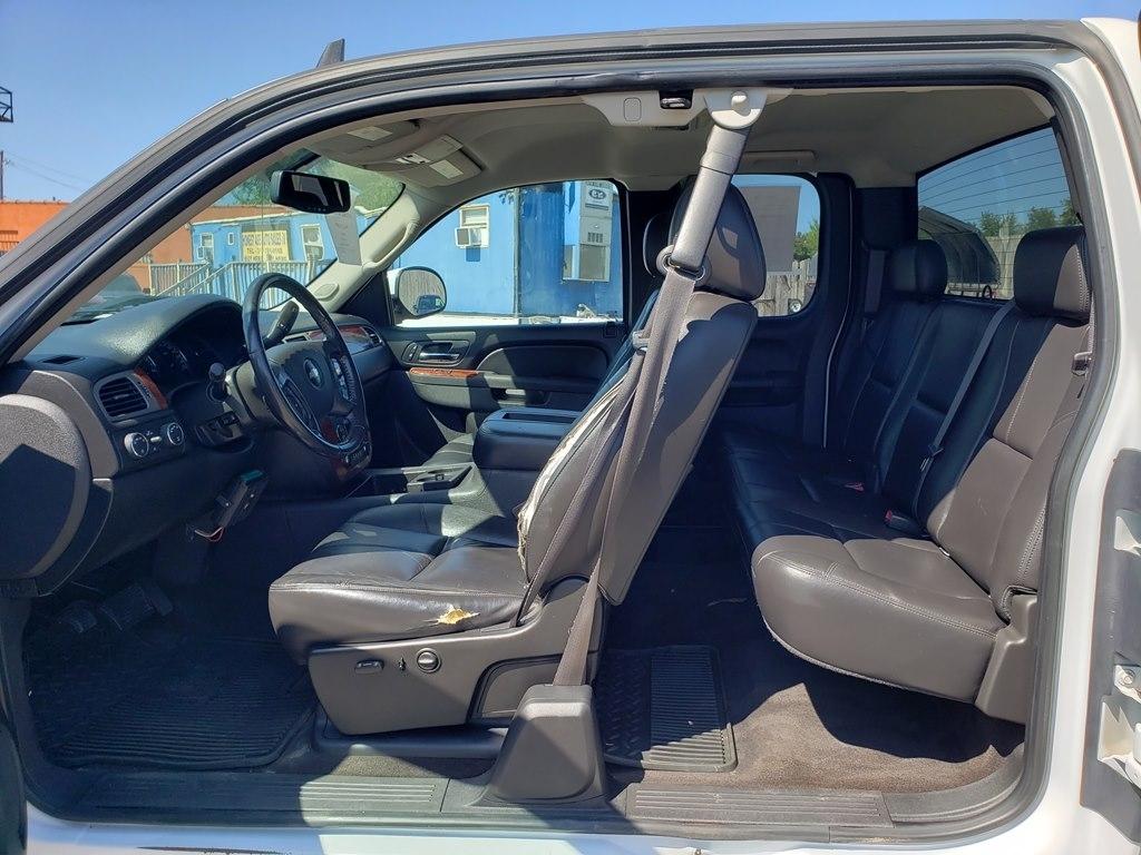 Chevrolet Silverado 1500 4WD Ext Cab 143.5" LTZ 2010